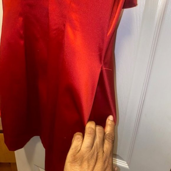 BEBE Little Red Corvette - Picture 5 of 9